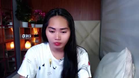   online show from October 1, 2025, 11:22 pm