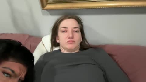 sweetlana23 online show from January 17, 2026, 2:27 am