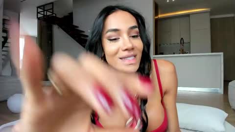 Snapshot of sweetlaurasaenz chatting on May 10, 2026, 3:06 pm Laura Saenz Geminis online show from May 10, 2026, 3:06 pm