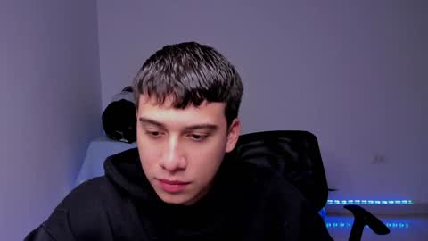 Snapshot of sweetlian_04 chatting on December 11, 2024, 3:56 am Lian online show from December 11, 2024, 3:56 am