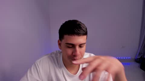 Snapshot of sweetlian_04 chatting on January 27, 2025, 9:34 am Lian online show from January 27, 2025, 9:34 am