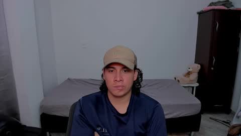 Snapshot of sweetlian_04 chatting on February 17, 2026, 1:24 am Lian online show from February 17, 2026, 1:24 am