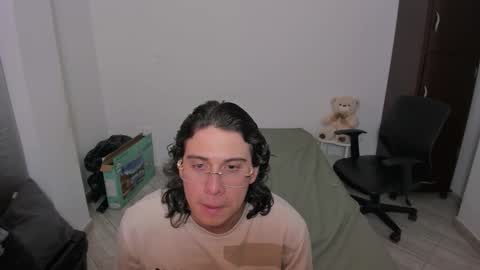 Snapshot of sweetlian_04 chatting on March 13, 2026, 11:44 pm Lian online show from March 13, 2026, 11:44 pm