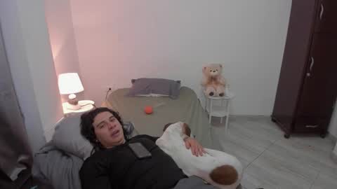 Lian online show from March 25, 2026, 1:22 am