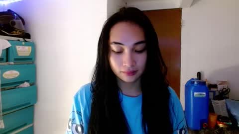 Snapshot of sweetlilly_18 chatting on January 6, 2025, 11:40 am Lilly online show from January 6, 2025, 11:40 am