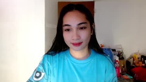 Snapshot of sweetlilly_18 chatting on January 26, 2025, 10:34 am Lilly online show from January 26, 2025, 10:34 am