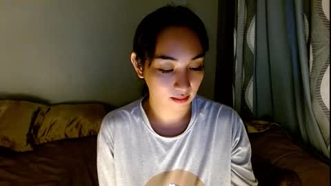 Snapshot of sweetlilly_18 chatting on March 4, 2026, 4:51 am Lilly online show from March 4, 2026, 4:51 am