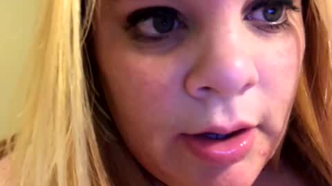 Lisa  online show from January 4, 2025, 1:21 am