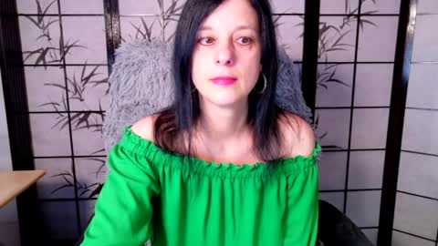 JenJenny online show from June 7, 2026, 8:18 am
