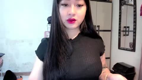 Zoe online show from February 27, 2025, 1:27 am