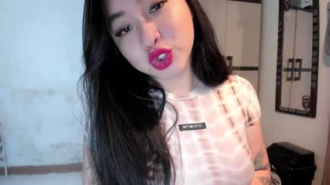 Zoe online show from March 8, 2025, 9:18 pm