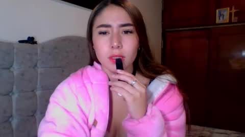 Snapshot of sweetmaddiee_ chatting on September 26, 2025, 11:42 pm Maddie online show from September 26, 2025, 11:42 pm