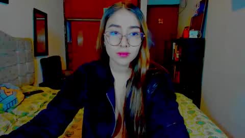 Snapshot of sweetmaddiee_ chatting on March 13, 2026, 12:28 am Maddie online show from March 13, 2026, 12:28 am