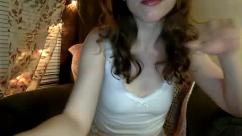 Snapshot of sweetmarie223 chatting on April 27, 2026, 2:42 am sweetmarie223 online show from April 27, 2026, 2:42 am