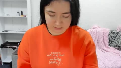 sweetmarylove online show from February 18, 2025, 9:43 am