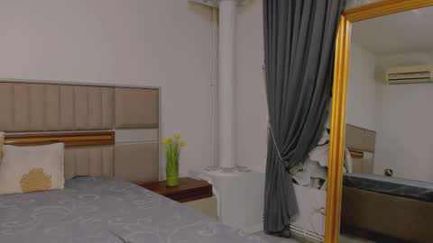 Claudia online show from October 25, 2025, 8:47 pm