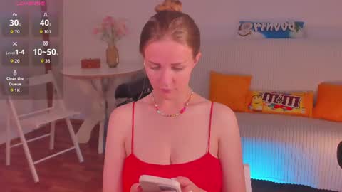 Swetmilkis online show from July 31, 2026, 11:53 am