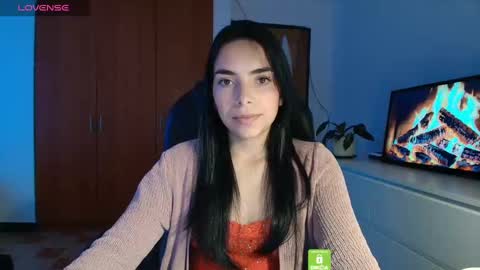 Snapshot of sweetmysterious18 chatting on October 1, 2025, 10:54 am Sweet Mysterious online show from October 1, 2025, 10:54 am