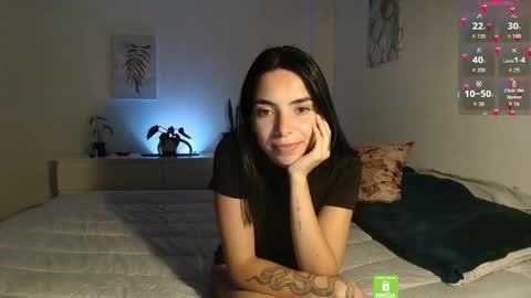 Snapshot of sweetmysterious18 chatting on October 1, 2025, 11:00 pm Sweet Mysterious online show from October 1, 2025, 11:00 pm