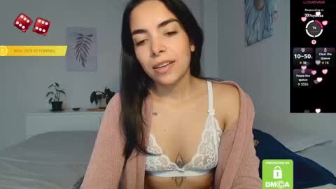 Snapshot of sweetmysterious18 chatting on November 13, 2025, 11:09 am Sweet Mysterious online show from November 13, 2025, 11:09 am