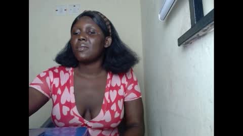 sweetnectarx online show from February 13, 2025, 8:55 pm