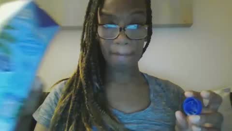 sweetness_cool online show from January 21, 2025, 4:54 am