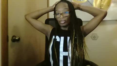 sweetness_cool online show from February 6, 2025, 4:42 am