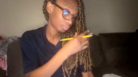 sweetness_cool online show from October 25, 2025, 1:46 am