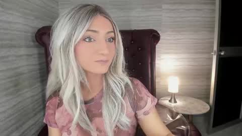 Snapshot of sweetness_siren chatting on March 20, 2026, 4:39 am siren online show from March 20, 2026, 4:39 am