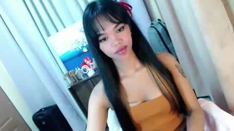 Snapshot of sweetnesstransdiane chatting on December 11, 2024, 2:11 pm call me Diane online show from December 11, 2024, 2:11 pm