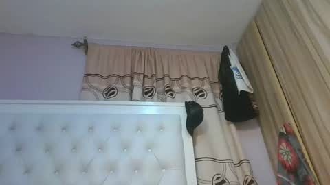 Snapshot of sweetnovah chatting on May 13, 2026, 7:55 pm Novah girlie online show from May 13, 2026, 7:55 pm