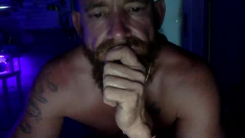 WeAim2PZzz online show from February 22, 2025, 1:24 pm