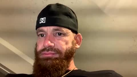 WeAim2PZzz online show from March 20, 2026, 3:22 am