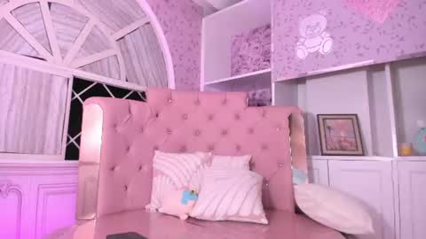 Snapshot of sweetobsession__ chatting on June 14, 2026, 2:24 am Valen online show from June 14, 2026, 2:24 am