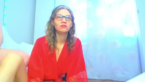 Veronica and Alex online show from April 20, 2026, 5:43 am