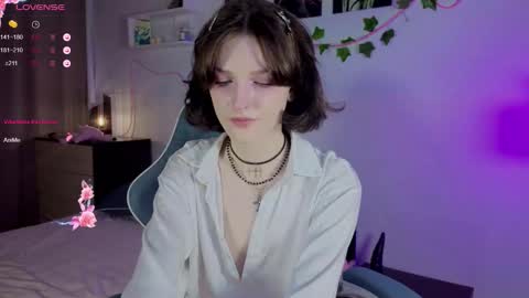 Snapshot of sweetparadox chatting on October 10, 2025, 8:52 pm Anya online show from October 10, 2025, 8:52 pm