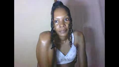 ESTHER online show from December 19, 2025, 3:02 am