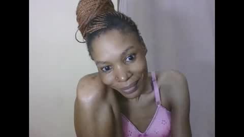 ESTHER online show from April 29, 2026, 1:43 am