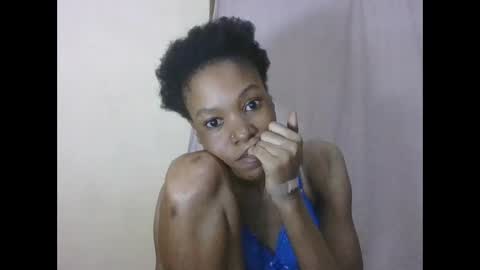 ESTHER online show from May 3, 2026, 1:22 am
