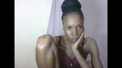 ESTHER online show from May 19, 2026, 1:56 am