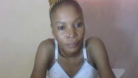 ESTHER online show from July 8, 2026, 1:26 pm