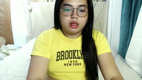 Snapshot of sweetprincess_athena chatting on March 9, 2025, 7:45 am Princess Ella online show from March 9, 2025, 7:45 am
