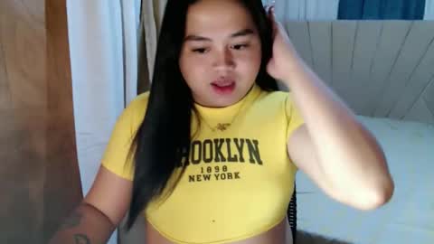 Snapshot of sweetprincess_athena chatting on December 21, 2025, 12:56 pm Princess Ella online show from December 21, 2025, 12:56 pm