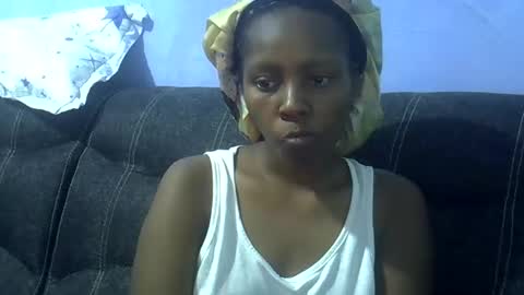 Snapshot of sweetqueen20 chatting on May 6, 2026, 1:25 am queen online show from May 6, 2026, 1:25 am