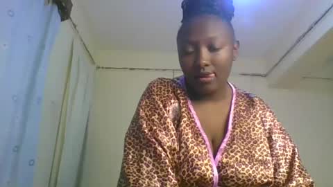 Snapshot of sweetrose2049 chatting on June 3, 2026, 11:35 am Rose Watetu online show from June 3, 2026, 11:35 am