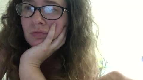 Snapshot of sweetrosiered chatting on October 28, 2025, 6:21 pm sweetrosiered online show from October 28, 2025, 6:21 pm