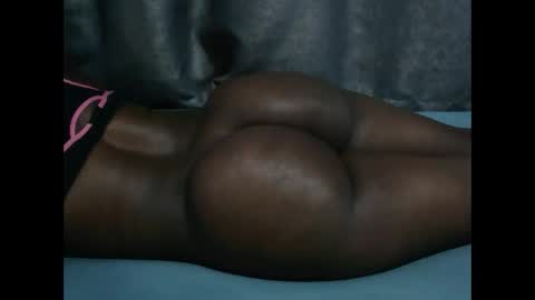 Snapshot of sweetsandrahh chatting on November 15, 2025, 5:38 am Sandrah online show from November 15, 2025, 5:38 am