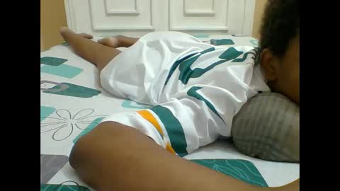 sweetshilah online show from September 27, 2025, 7:02 am