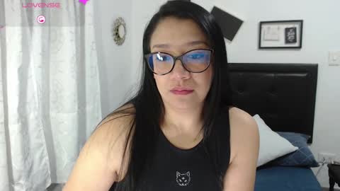 Snapshot of sweetstormi chatting on December 17, 2024, 8:56 am Stormi online show from December 17, 2024, 8:56 am