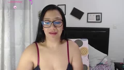 Snapshot of sweetstormi chatting on February 17, 2025, 8:52 am Stormi online show from February 17, 2025, 8:52 am